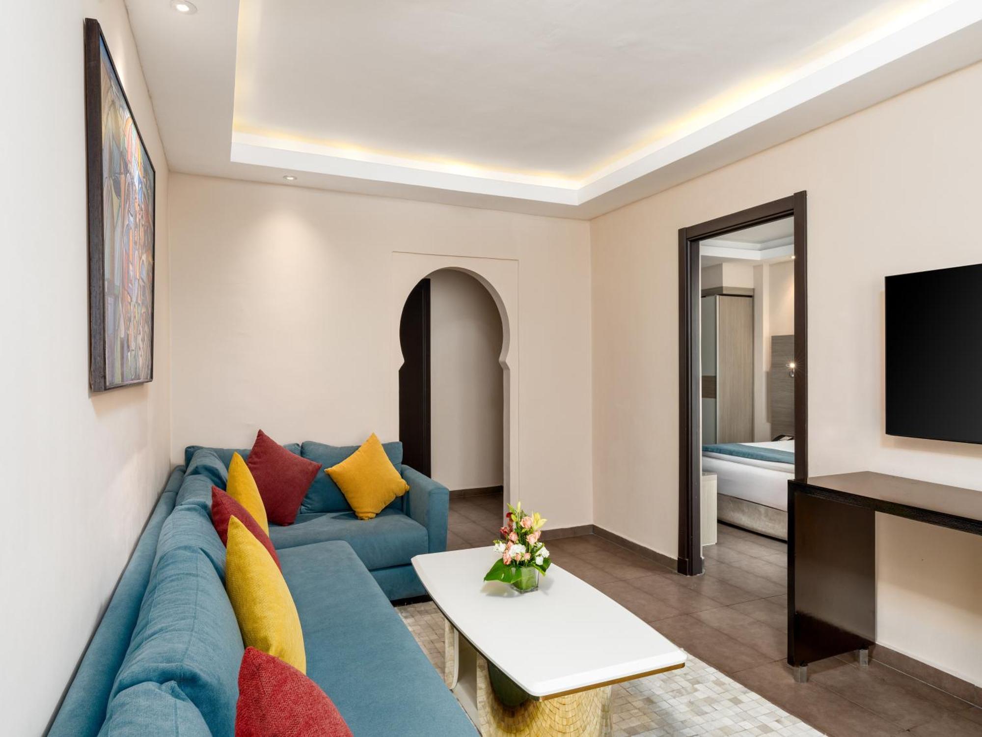 Junior Suite,1618277747:JPEG
